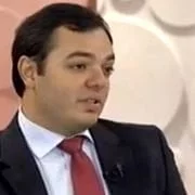 Dr. Michel Zelaquett falando sobre Miomas no programa Sem Censura, da TV Brasil